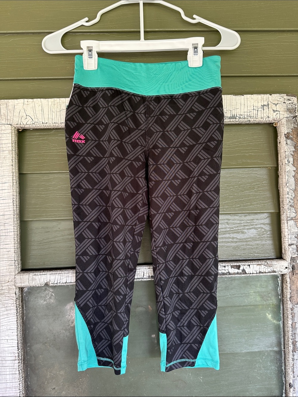RBX Black Geometric Capri Leggings with Teal Waistband